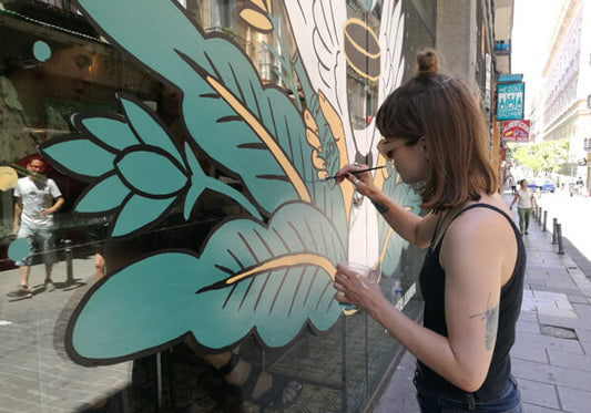 Ten artists, curated by Gunter Gallery, painted during a week different shop windows in Madrid for Alhambra Beer